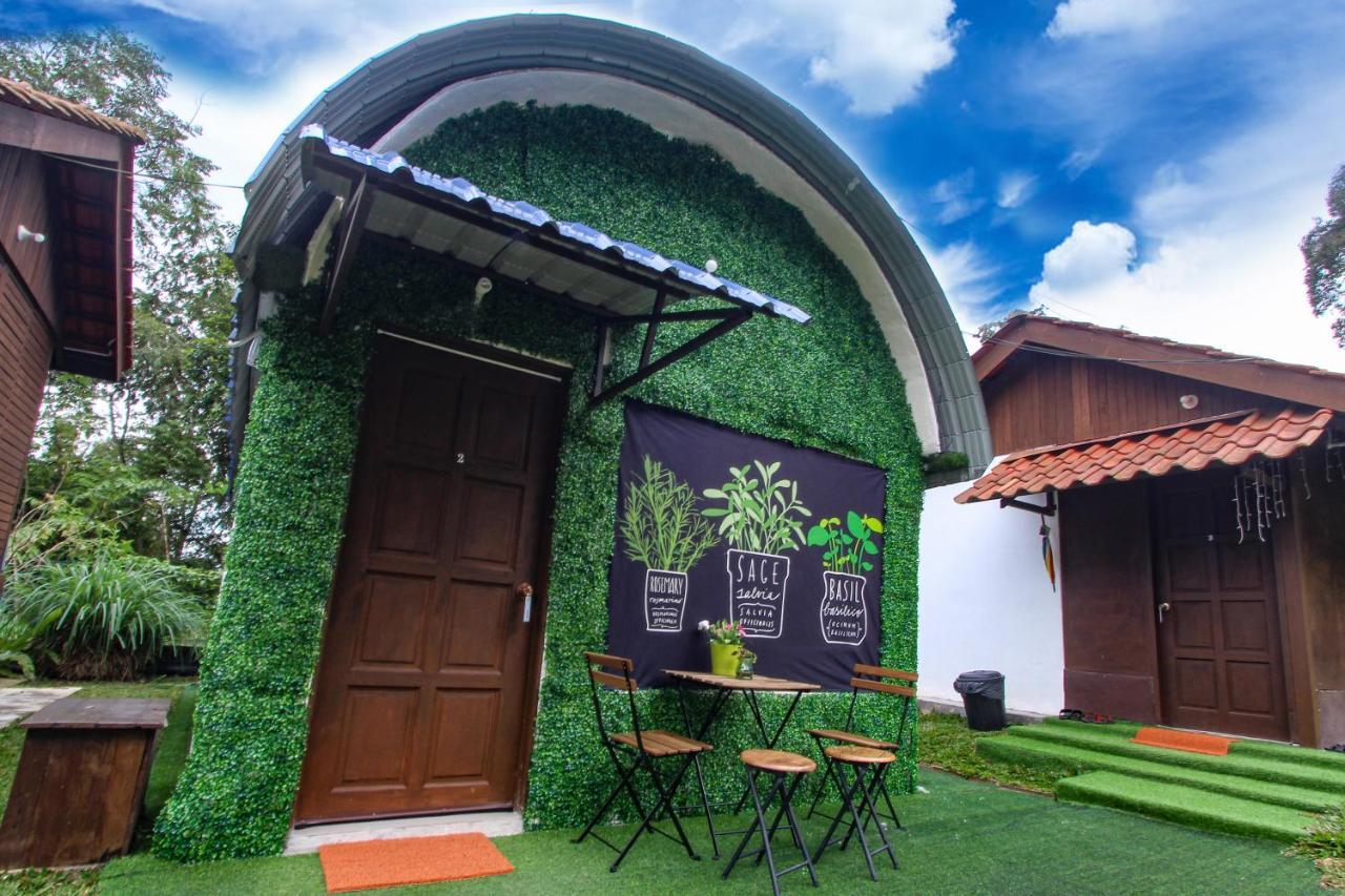 Genting Greenwoods Tiny Houses & Events Hall Genting Highlands Dış mekan fotoğraf